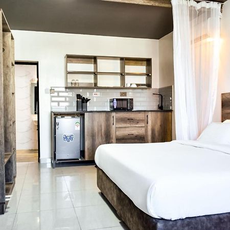 The Ivory Suites Mombasa Bagian luar foto