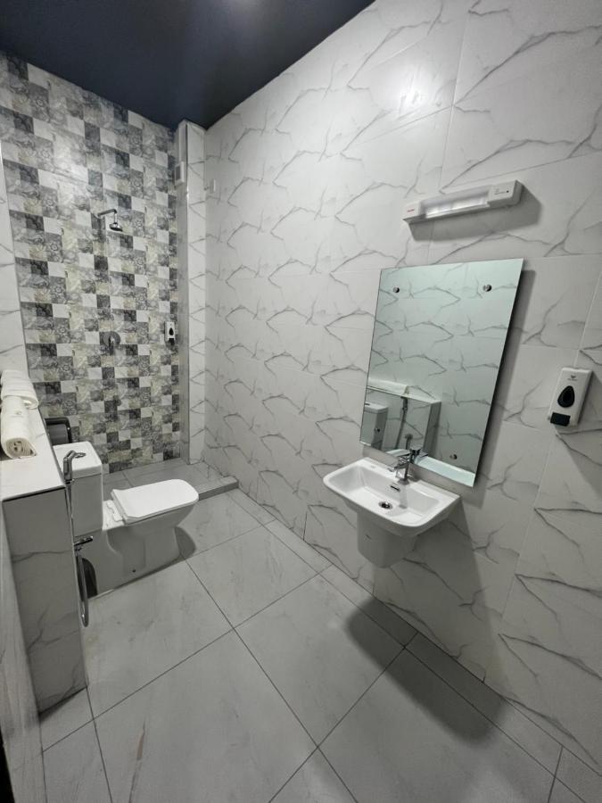 The Ivory Suites Mombasa Bagian luar foto