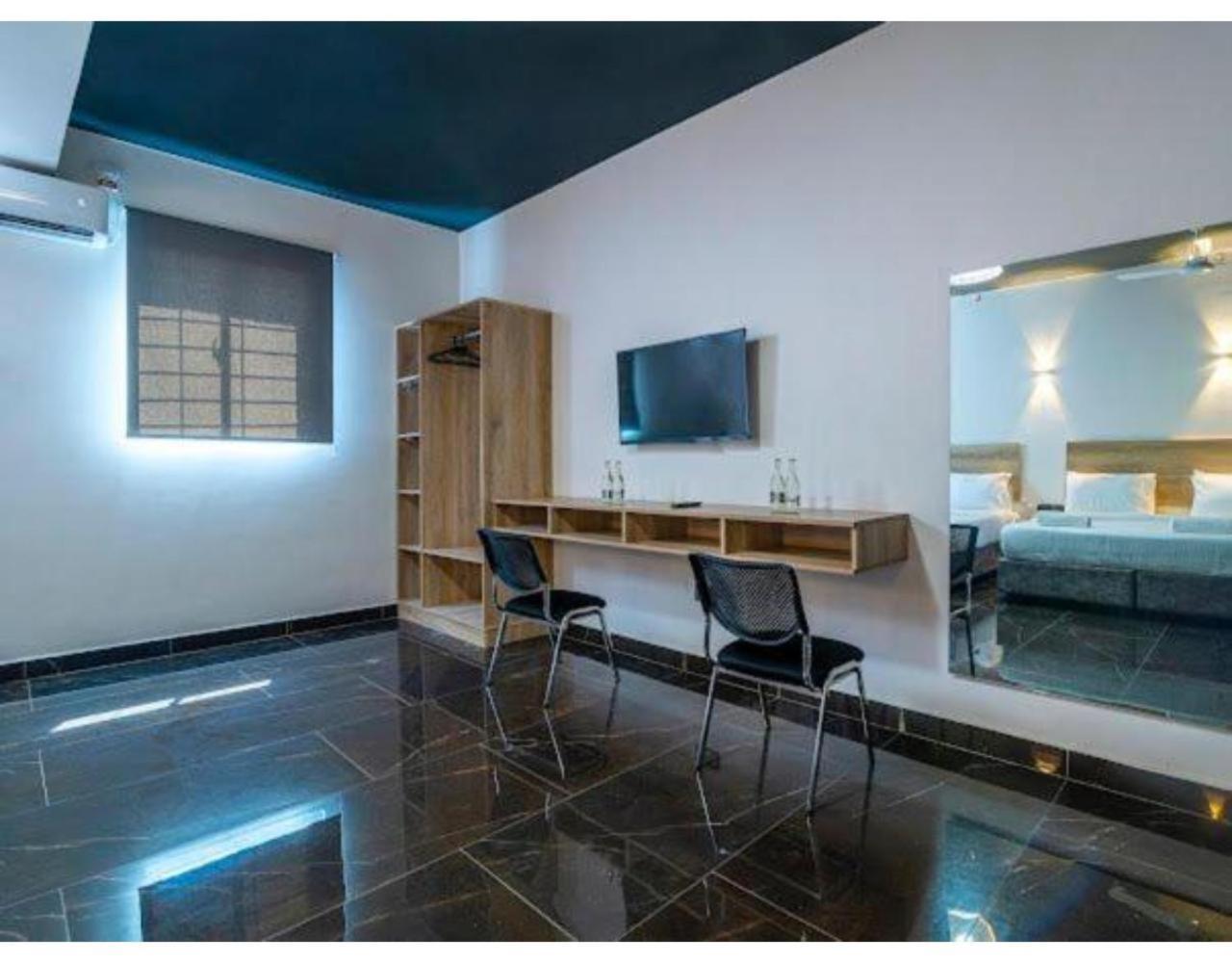 The Ivory Suites Mombasa Bagian luar foto